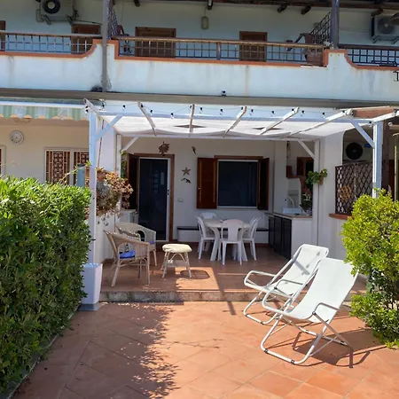 Hibiscus Apartment-casa Per Le Vacanze Vicino Tropea Apartman
